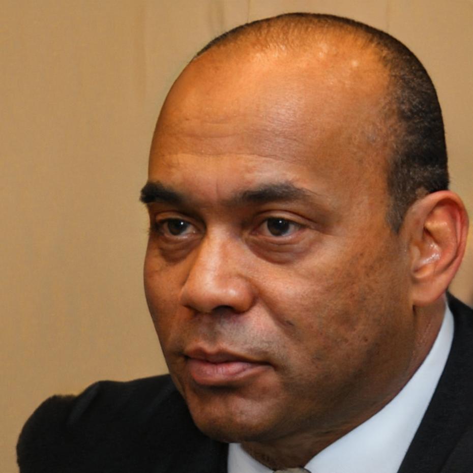 Marc Dubois, Analyste Financier Certifié CFA